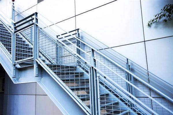 Çelik Merdiven Korkuluk Sistemleri